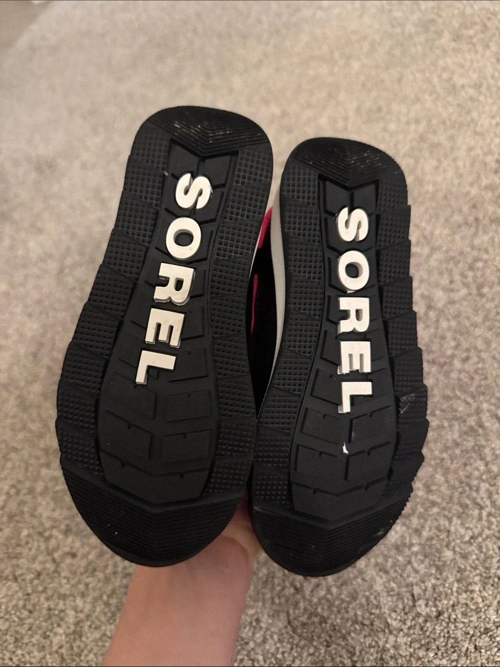 Sorel girls Whitney II Puffy Mid bright pink/black winter waterproof boots 11